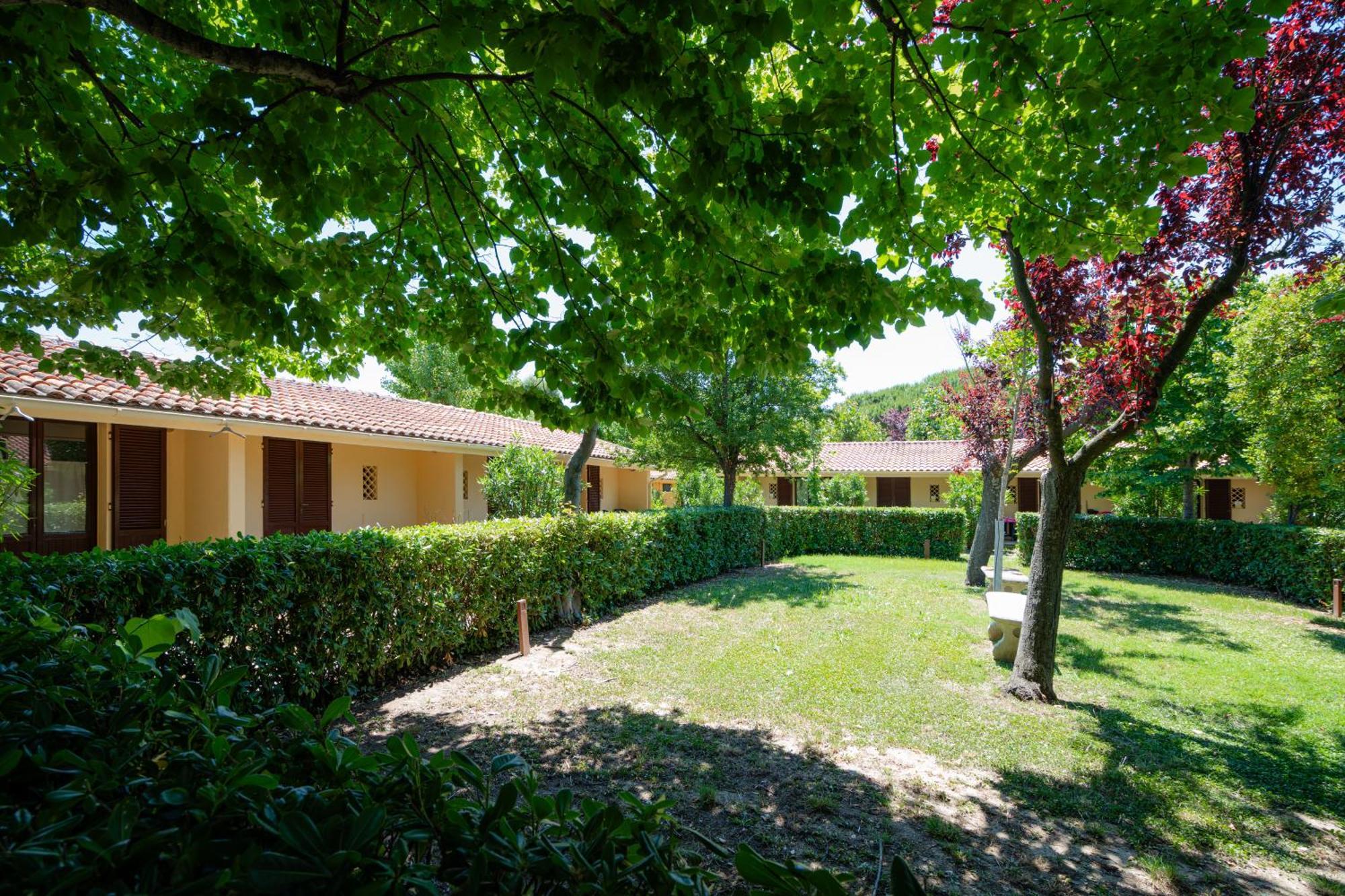 Club Del Sole La Risacca Family Collection Hotel Porto Sant'Elpidio Exterior photo